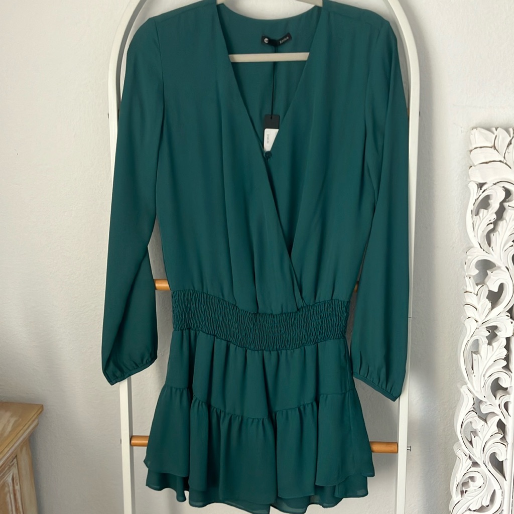 Krisa Smocked Surplice Mini, Xs Forest Green Nwt